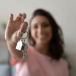 Comment acheter une maison sans CDI ?